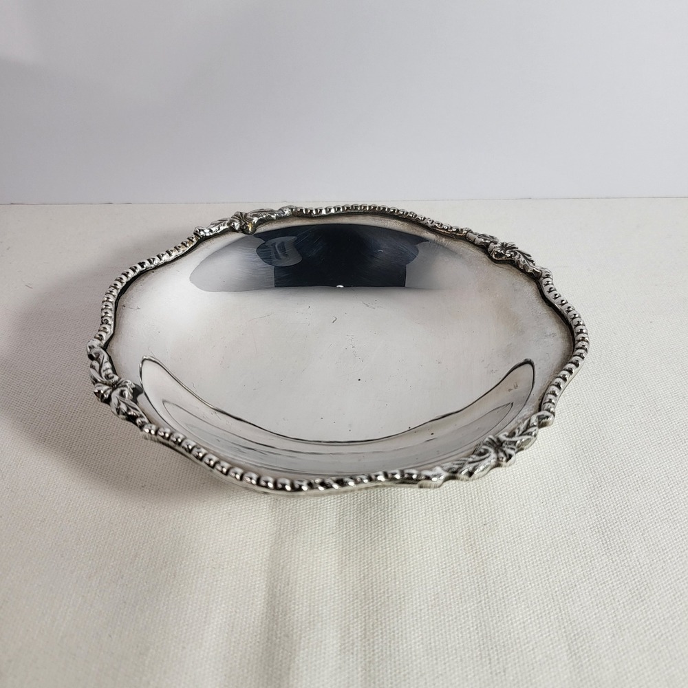 Vintage AVS Silver Plated Footed Bowl Scalloped Beaded Rim Leaf Feet 7.5 Inch